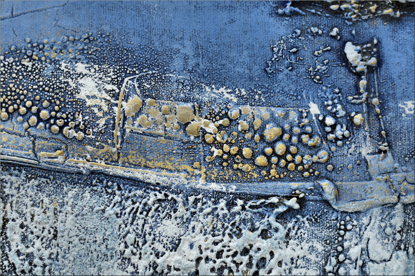 Golden Traces – Abstract Blue & Gold Acrylic Painting | 133 x 53 cm | Edelgard Schroer