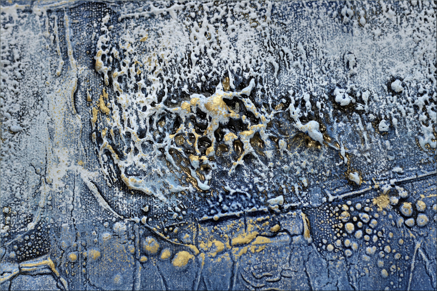 Golden Traces – Abstract Blue & Gold Acrylic Painting | 133 x 53 cm | Edelgard Schroer