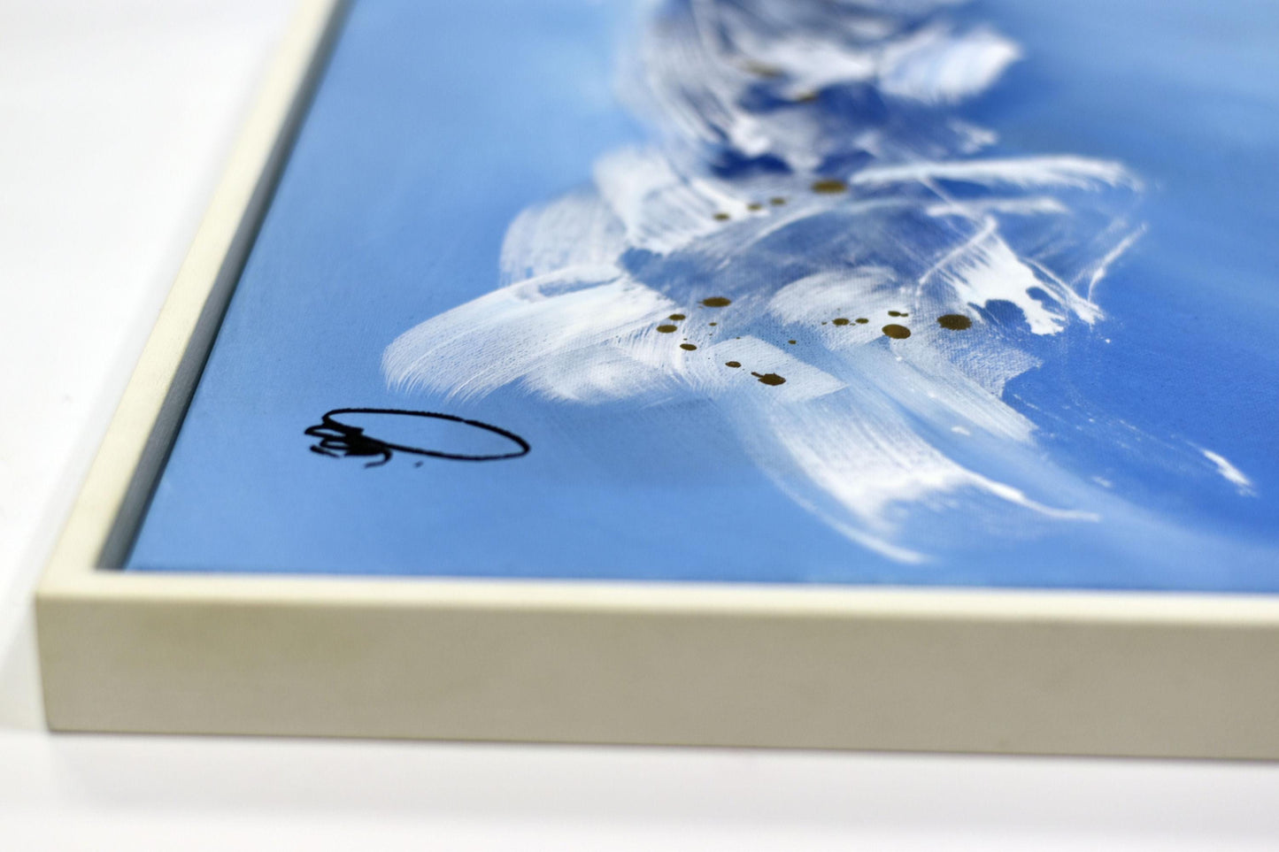 Azure Flow – Abstract Blue White Gold Painting | 123 × 43 cm | Edelgard Schroer