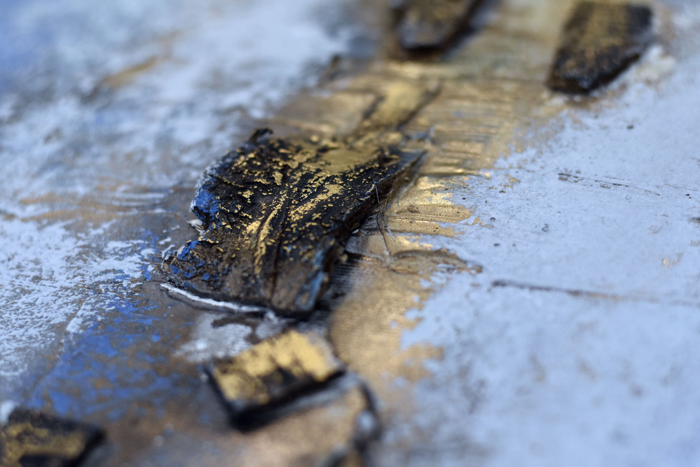 Monument – Abstract Textured Painting | 120 × 120 cm | Edelgard Schroer