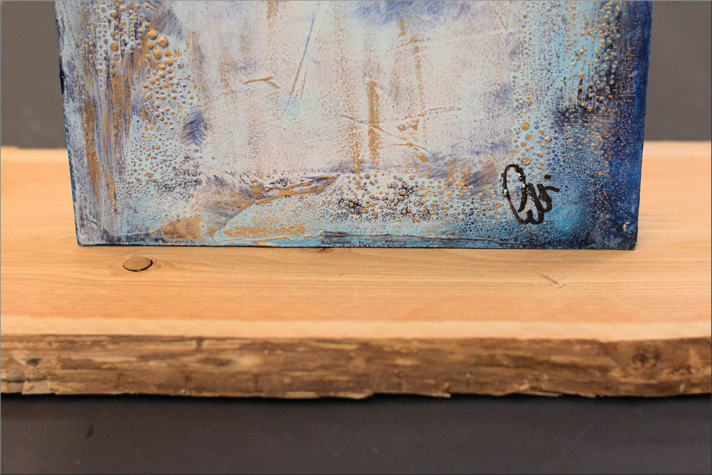 Blue Wishes – Sculptural Abstract Acrylic Painting | Freestanding Art by Edelgard Schroer